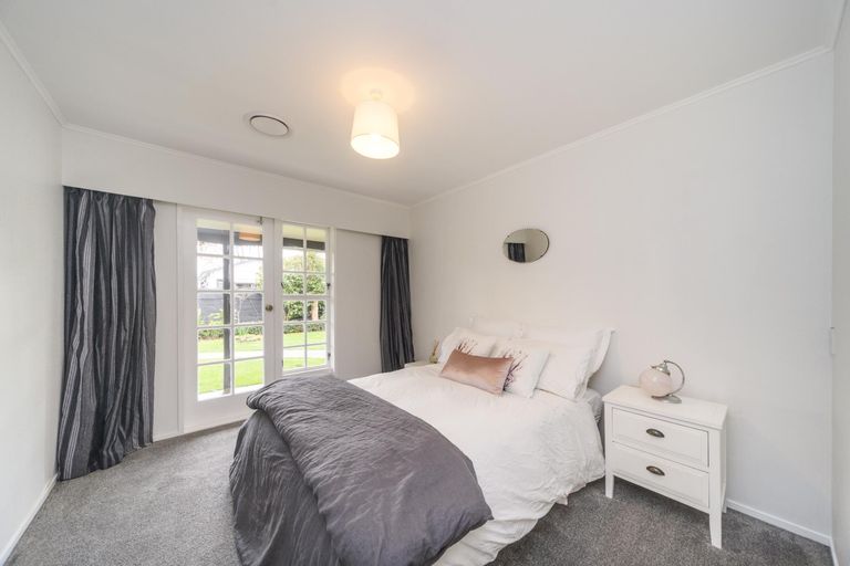 Photo of property in 92 Roy Street, Palmerston North, 4410