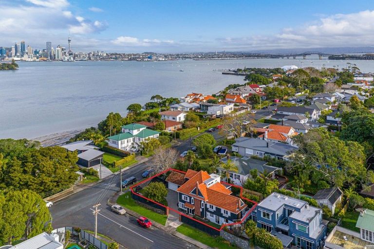 Photo of property in 1/38a Norwood Road, Bayswater, Auckland, 0622