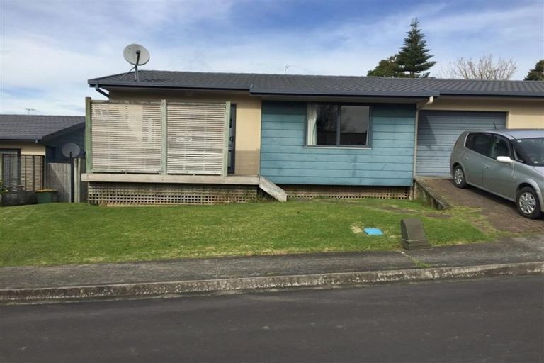 Photo of property in 35 Malaspina Place, Papatoetoe, Auckland, 2025