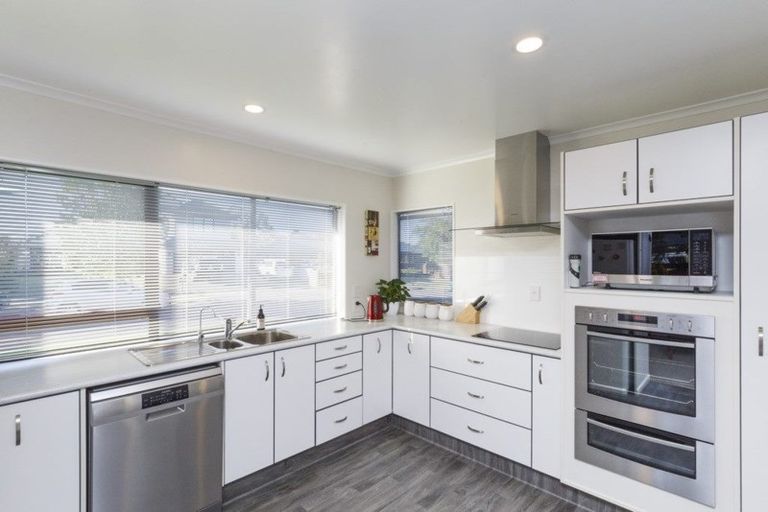 Photo of property in 5 Colorado Crescent, Milson, Palmerston North, 4414