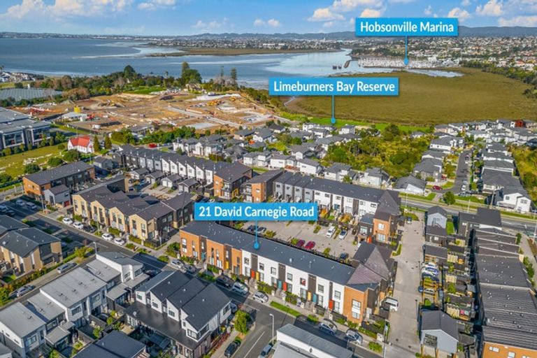 Photo of property in 21 David Carnegie Road, Hobsonville, Auckland, 0616