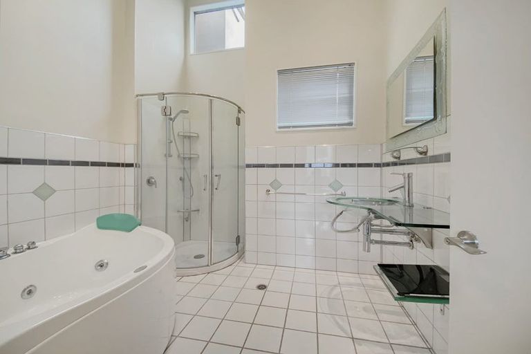 Photo of property in Hb Apartments, 7/3 Holland Street, Te Aro, Wellington, 6011