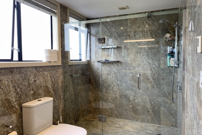 Photo of property in 56 Onetaunga Road, Chatswood, Auckland, 0626