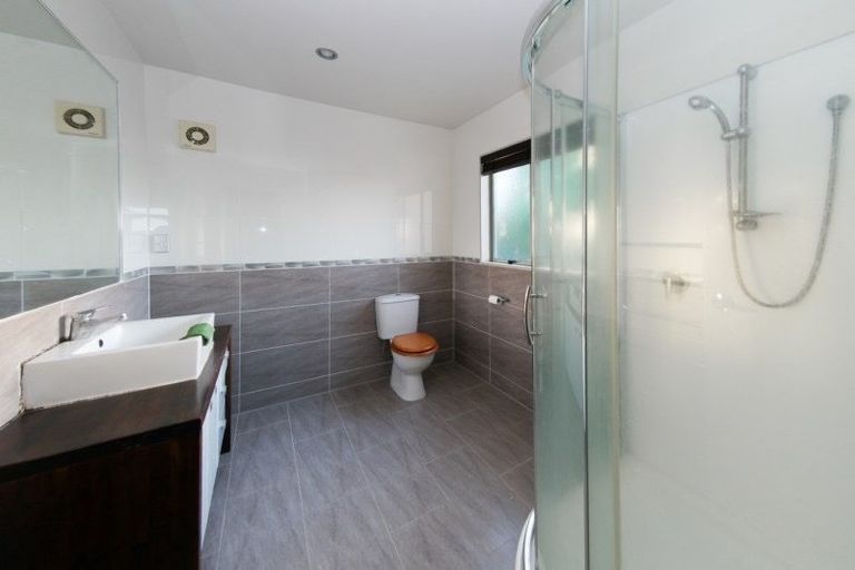 Photo of property in 30 Cherrywood Crescent, Northpark, Auckland, 2013