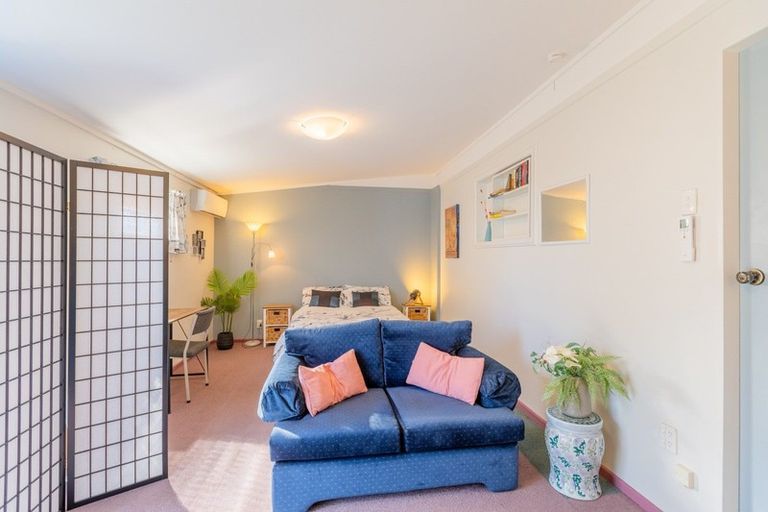 Photo of property in 36 Moana Road, Paraparaumu, 5032