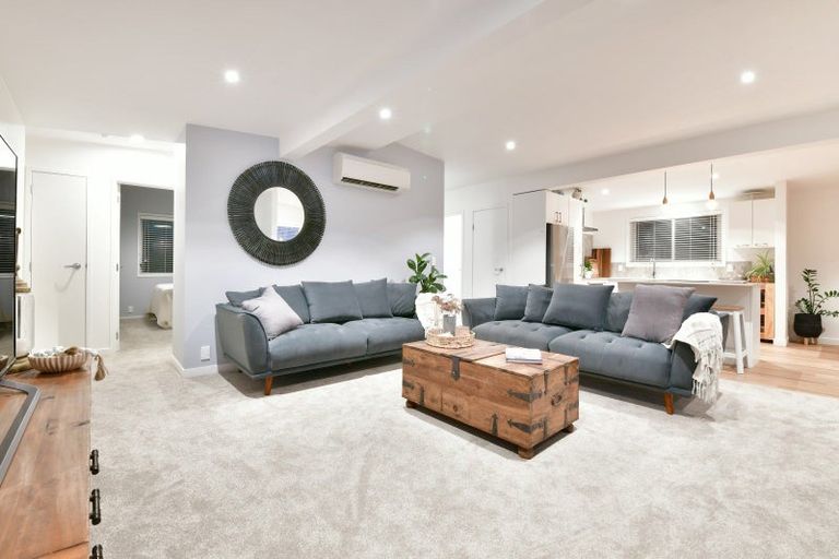 Photo of property in 326 Whangaparaoa Road, Stanmore Bay, Whangaparaoa, 0932