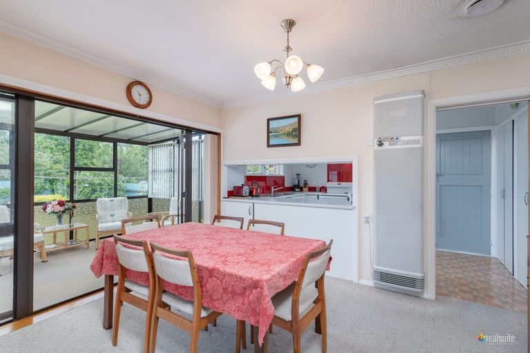 Photo of property in 41 Oxford Crescent, Ebdentown, Upper Hutt, 5018