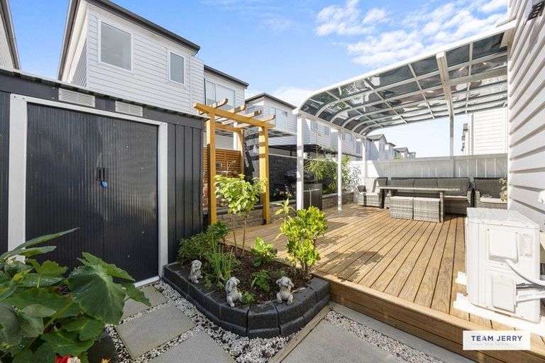 Photo of property in 14 Te Kaapia Road, Papakura, 2110