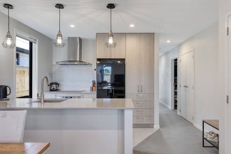 Photo of property in 22 Inaka Place, Poike, Tauranga, 3112