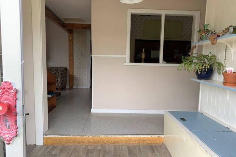 Photo of property in 47 Charlotte Street, Takapau, 4203