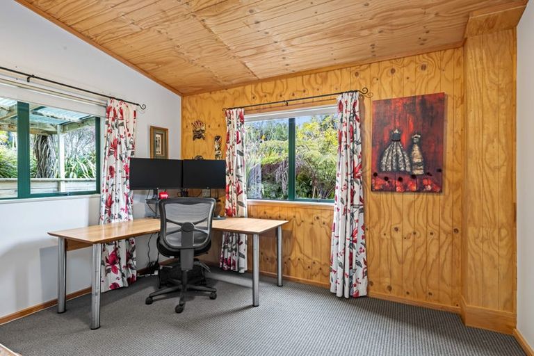 Photo of property in 979 Kaipara Flats Road, Kaipara Flats, Warkworth, 0984