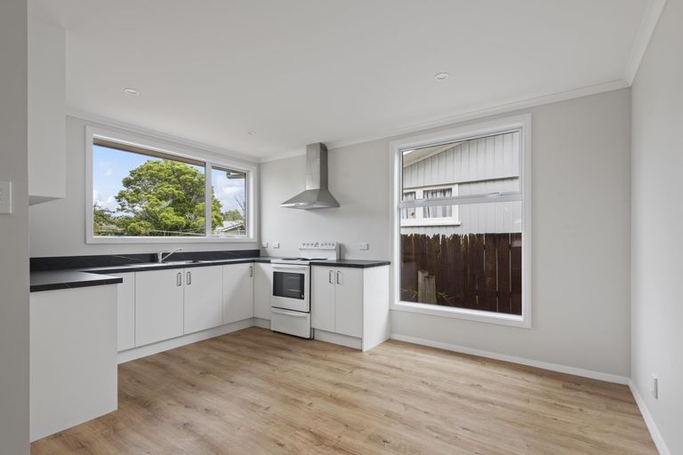 Photo of property in 2 Charwell Place, Highbury, Palmerston North, 4412