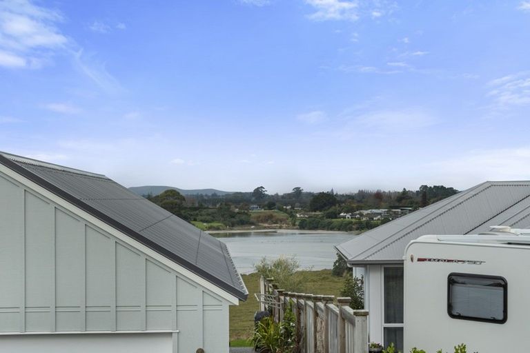 Photo of property in 53 Bert Wall Drive, Omokoroa, 3114