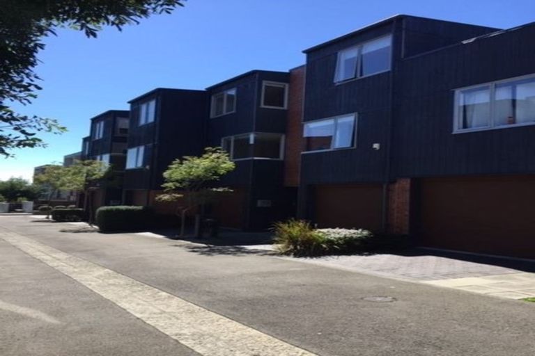 Photo of property in The Altair, 28/120 Rintoul Street, Newtown, Wellington, 6021