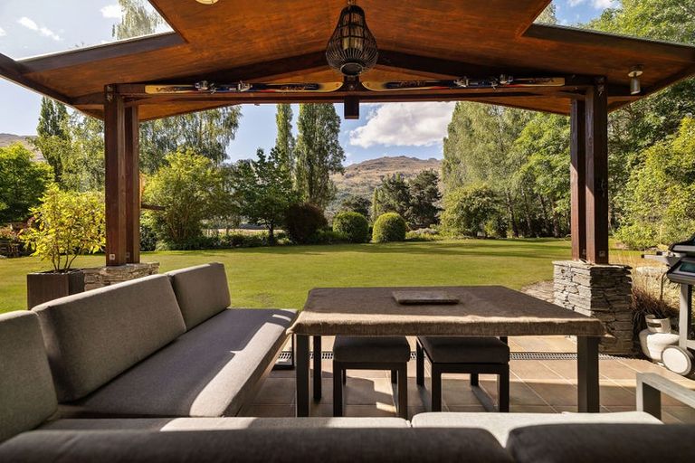 Photo of property in 364 Malaghans Road, Dalefield, Queenstown, 9371