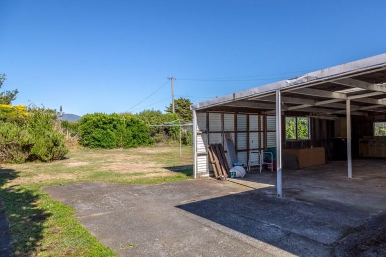 Photo of property in 36 Woodward Street East, Featherston, 5710