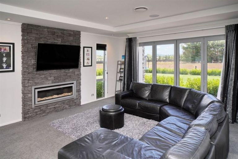 Photo of property in 72 Tupelo Place, Swannanoa, Rangiora, 7476