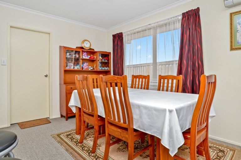 Photo of property in 24 Finchley Place, Hamilton East, Hamilton, 3216