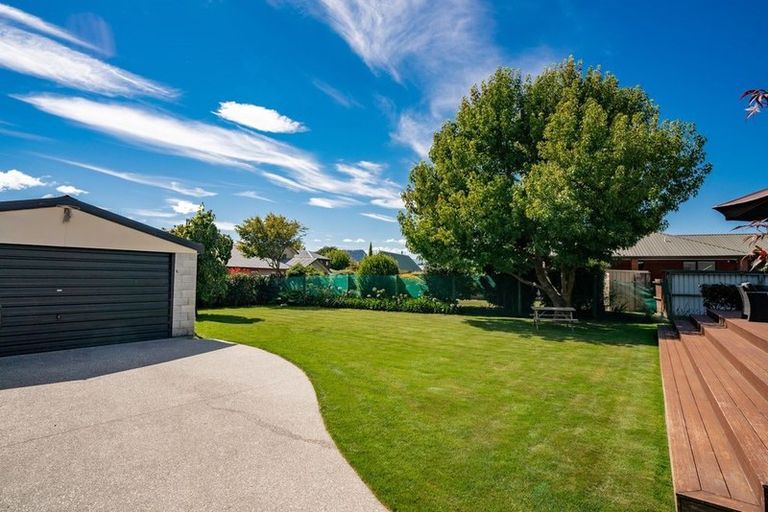 Photo of property in 48 Meadowstone Drive, Wanaka, 9305