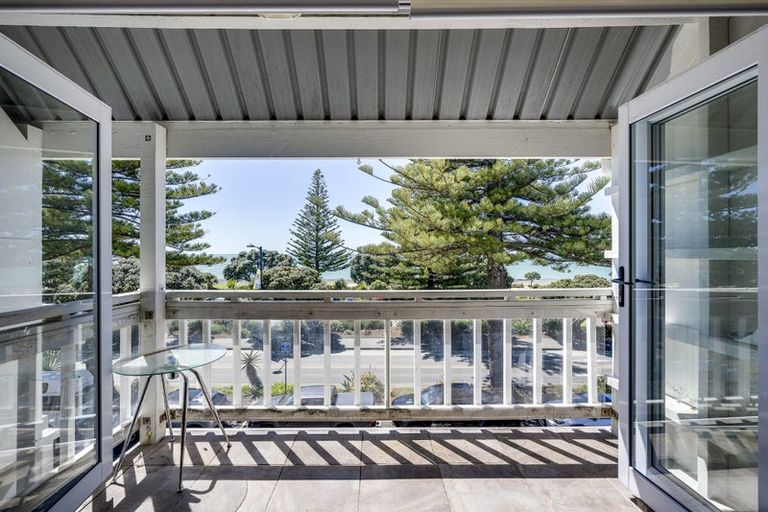 Photo of property in 249 Marine Parade, Napier South, Napier, 4110