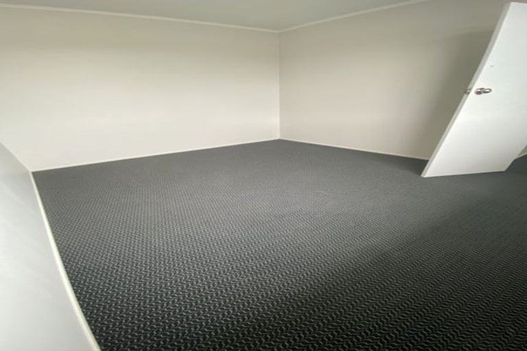 Photo of property in 74 Bader Drive, Mangere, Auckland, 2022