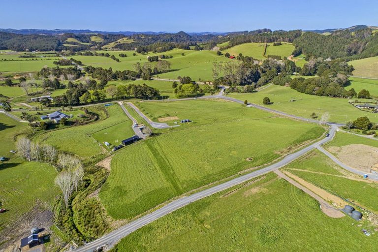 Photo of property in 2 Cranston Lane, Whareora, 0175