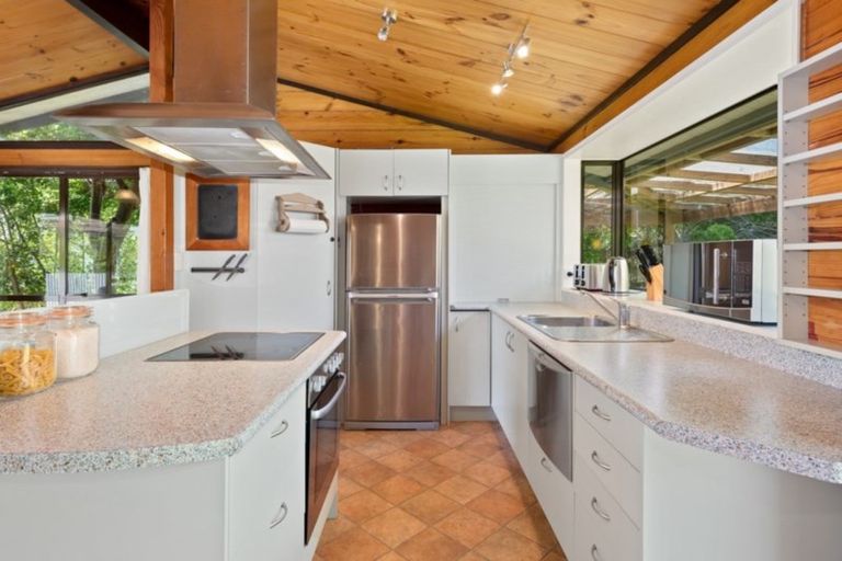 Photo of property in 13 Webster Place, Picton, 7220