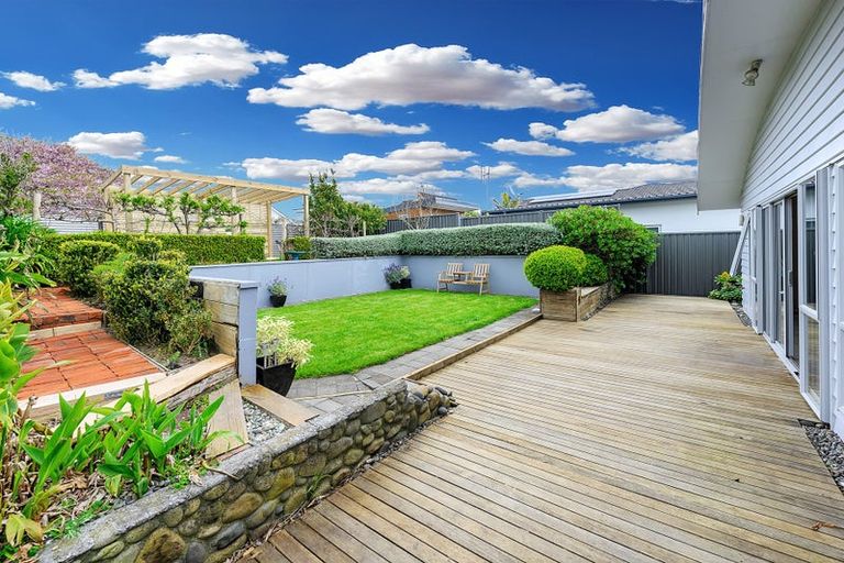 Photo of property in 71 Hine Street, New Plymouth, 4310