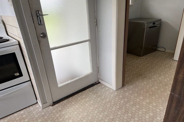 Photo of property in 28 Lewis Street, Glenview, Hamilton, 3206