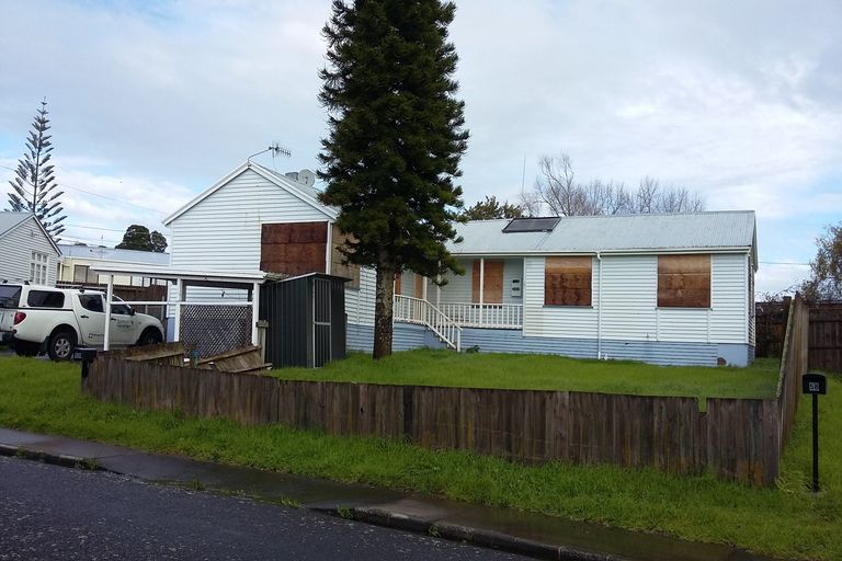 Photo of property in 1/59 Philomel Crescent, Bayswater, Auckland, 0622