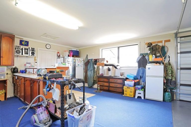 Photo of property in 9d Union Street, Winton, 9720