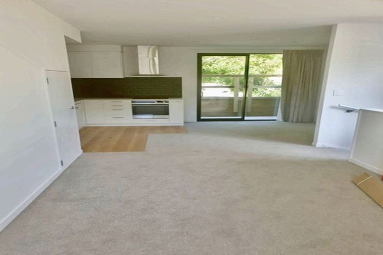 Photo of property in 25 Rua Kai Way, Brooklyn, Wellington, 6021