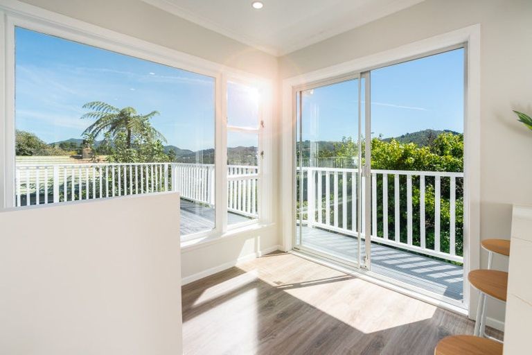 Photo of property in 3 Grenfell Drive, Karori, Wellington, 6012