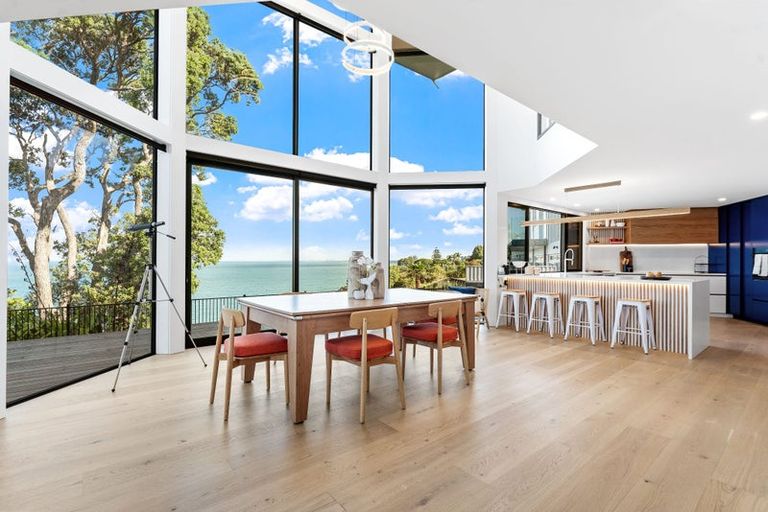 Photo of property in 75 Tiri Road, Manly, Whangaparaoa, 0930