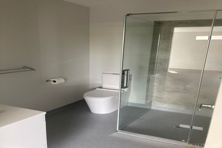 Photo of property in 8b Holmes Street, Waimate, 7924