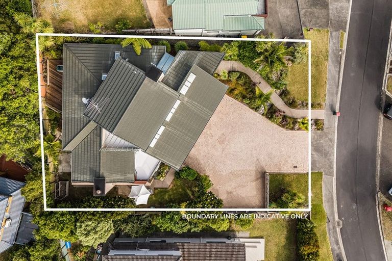 Photo of property in 9 St Clair Place, Browns Bay, Auckland, 0630