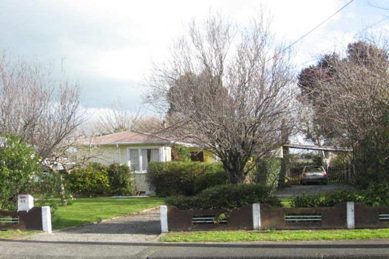 Photo of property in 75 Victoria Street, Carterton, 5713