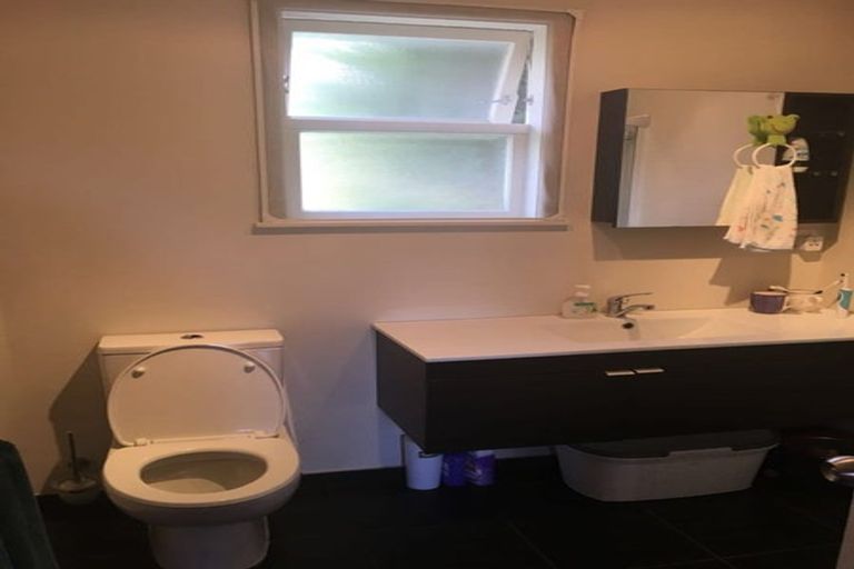 Photo of property in 62 Stott Avenue, Birkdale, Auckland, 0626