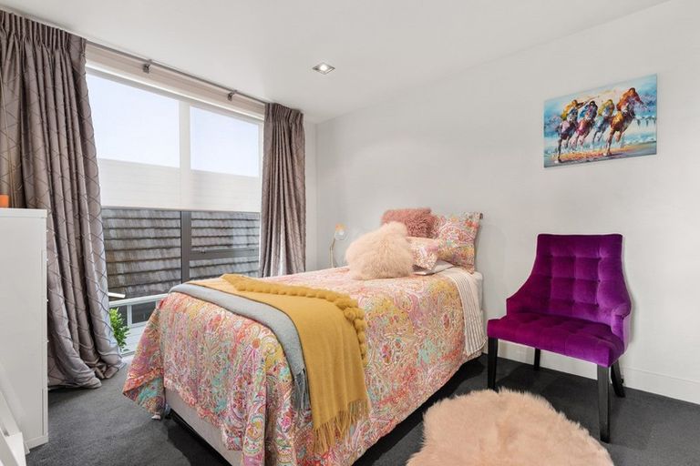 Photo of property in 169 Lake Crescent, Hamilton Lake, Hamilton, 3204