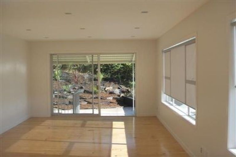 Photo of property in 3/12 Inga Road, Milford, Auckland, 0620