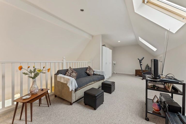 Photo of property in Rangeview Villas, 24/9 Fuller Close, Levin, 5510