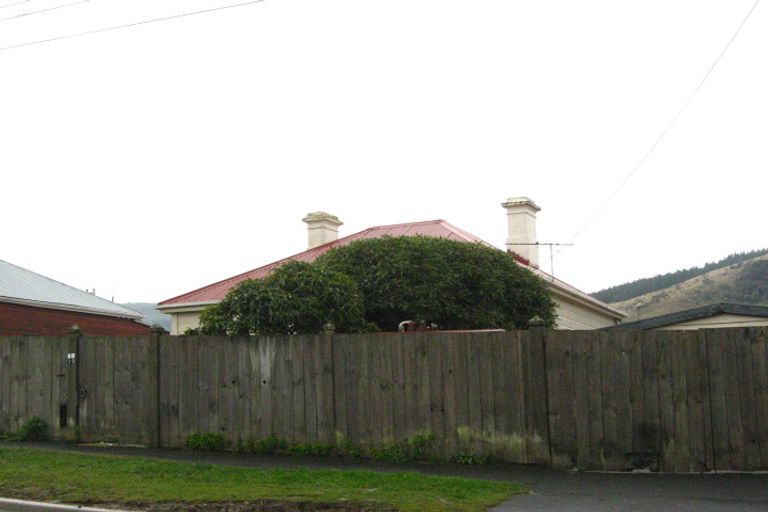 Photo of property in 19 Station Road, Sawyers Bay, Port Chalmers, 9023