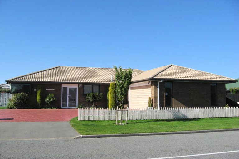 Photo of property in 18 Matthews Street, Kaiapoi, 7630