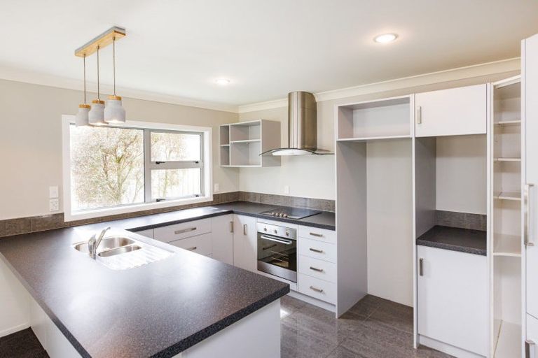 Photo of property in 15 Millbrook Place, Ashhurst, 4810