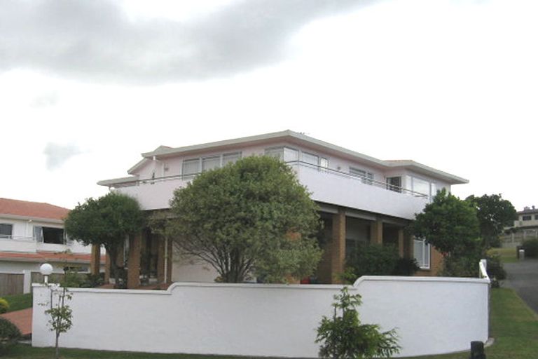 Photo of property in 18 Reflection Drive, West Harbour, Auckland, 0618