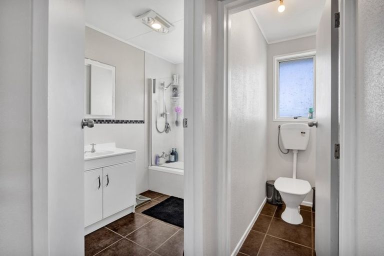 Photo of property in 17 Suther Street, Waverley, 4510