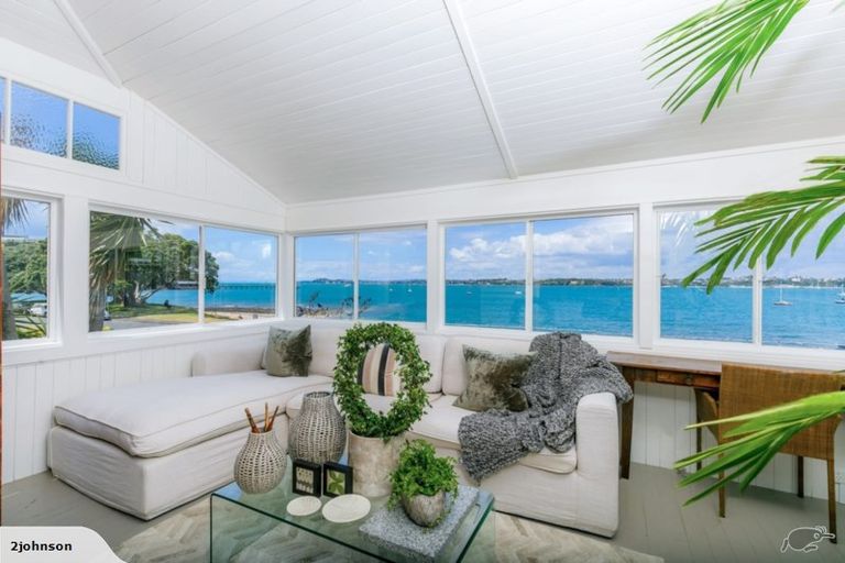 Photo of property in 40 King Edward Parade, Devonport, Auckland, 0624