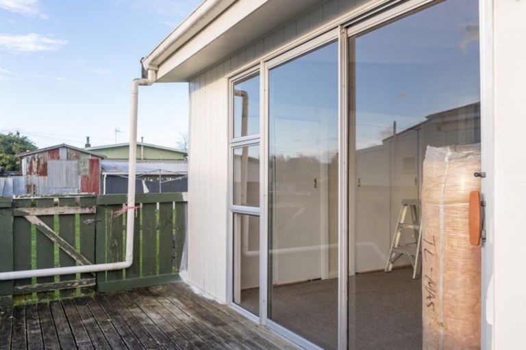 Photo of property in 100 Pembroke Street, Carterton, 5713