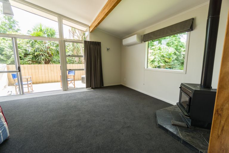 Photo of property in 287 Shakespeare Street, Leamington, Cambridge, 3432