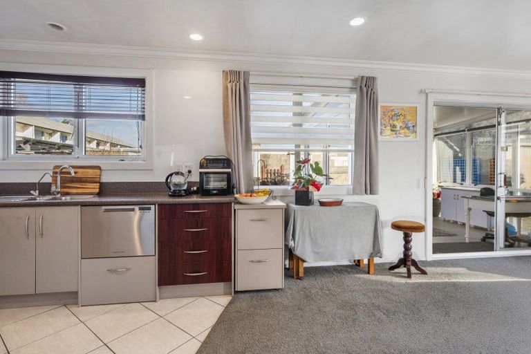 Photo of property in 6c Seddon Street, Glenholme, Rotorua, 3010